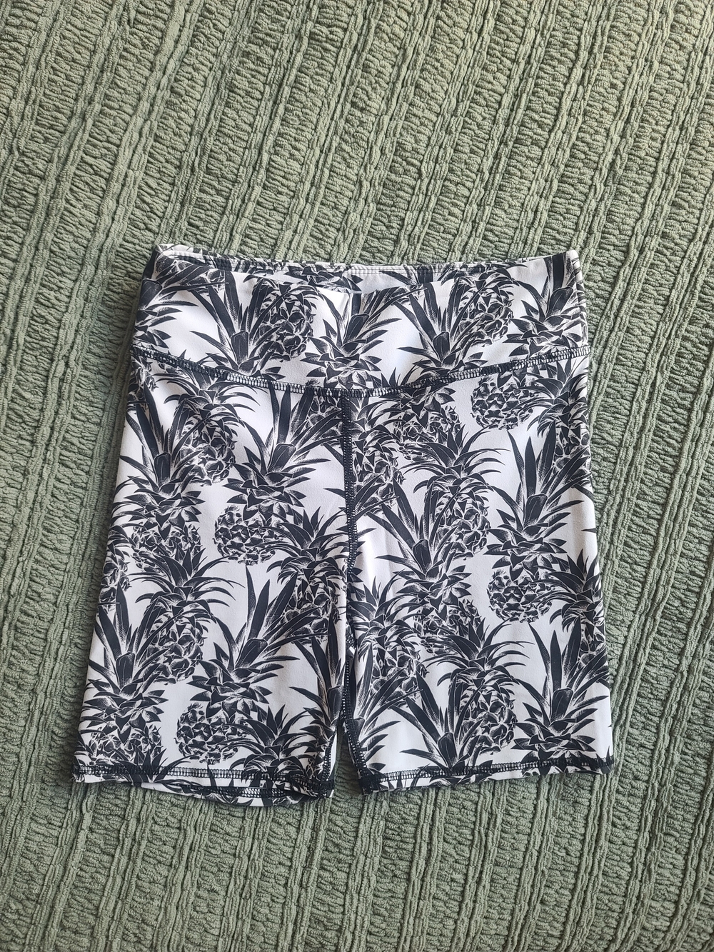 Evcr Black & White Pineapple Print Bike Shorts